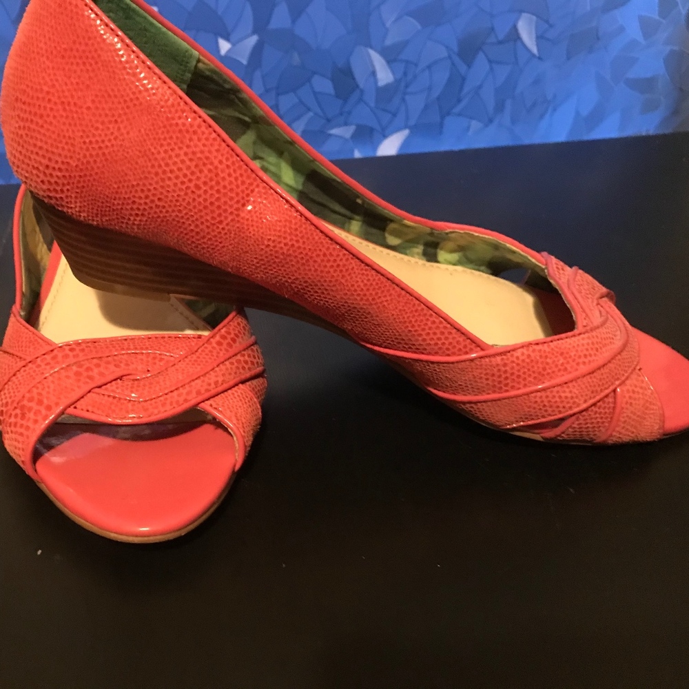 Anne Klein open toe low wedge shoe